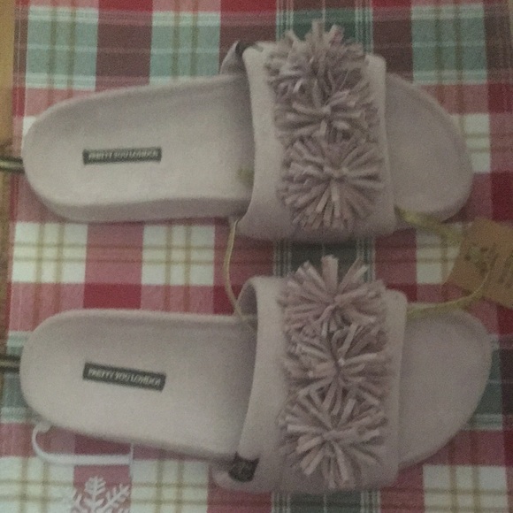 New Pretty You London Slippers - Picture 4 of 4